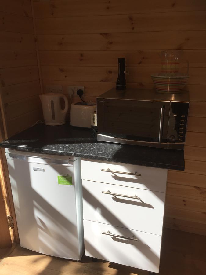 אבריסטוויט Romantic Getaway Luxury Wooden Cabin With Private Hot Tub And Bbq מראה חיצוני תמונה